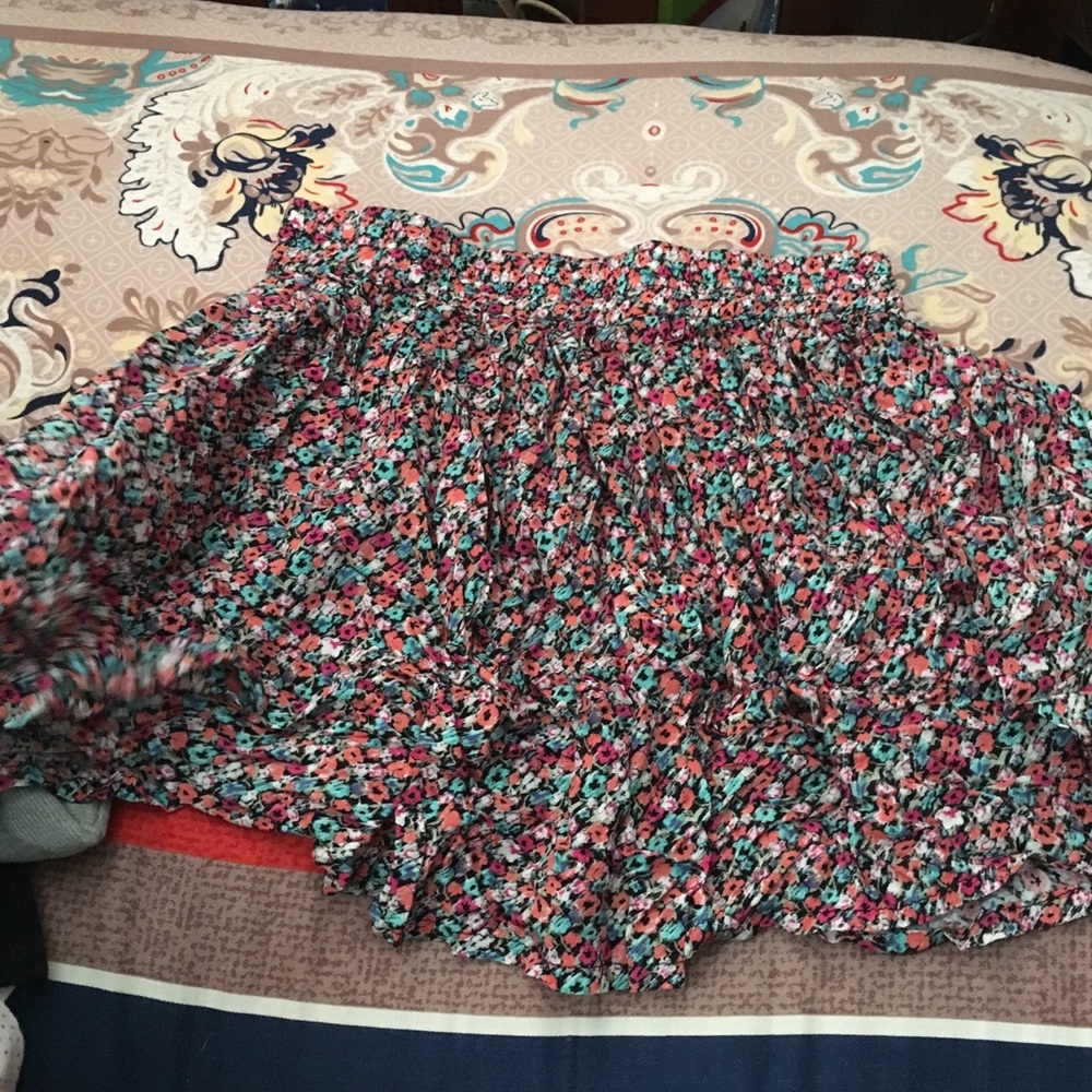 Aeropostale floral skirt